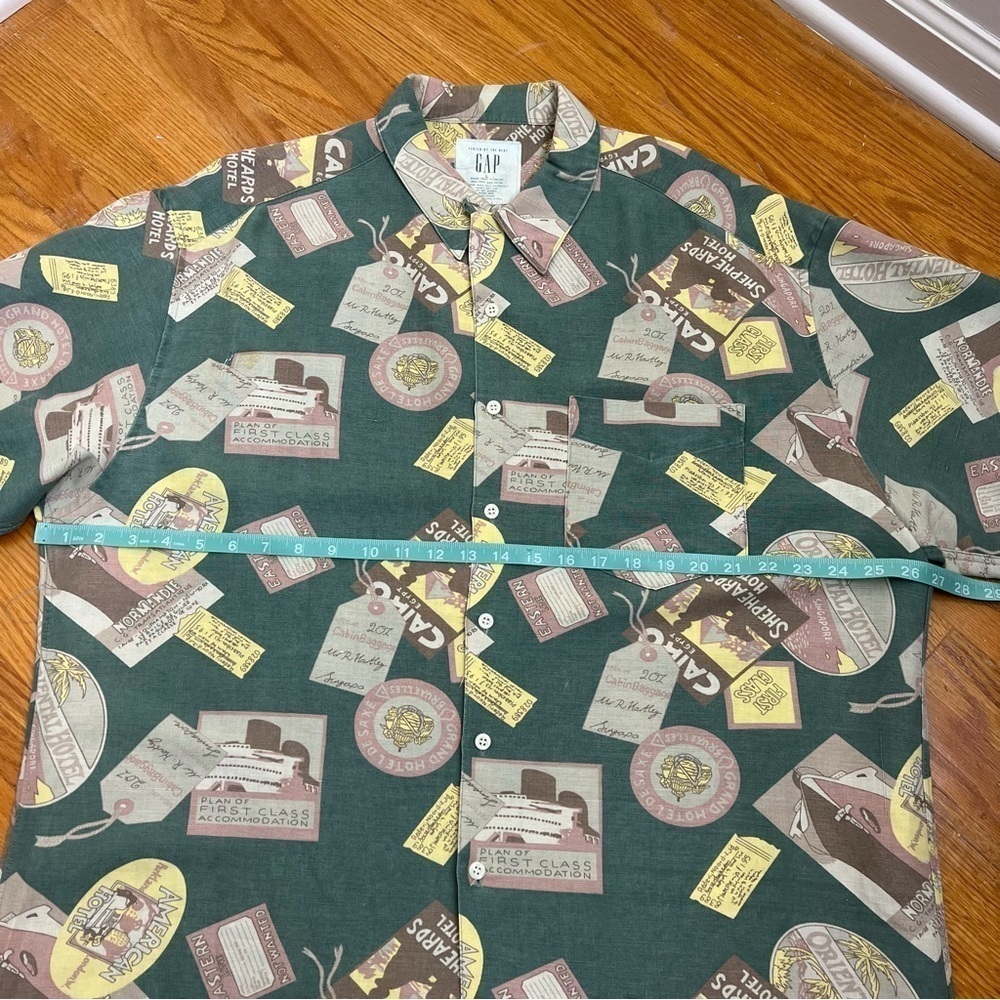Men’s GAP Singapore Short Sleeve Button Down Shirt Muted Colors Travel Print - Picture 10 of 12